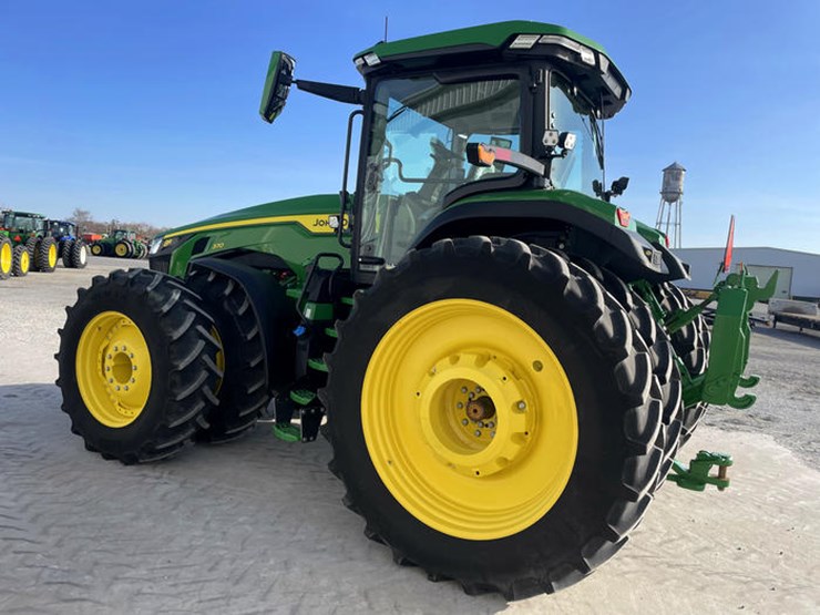 john-deere-8r-370-image-7