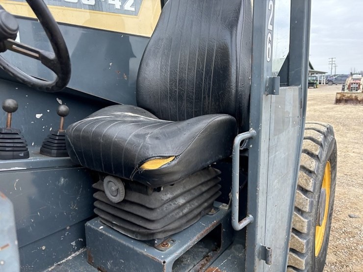 2005-john-deere-1790-image-56