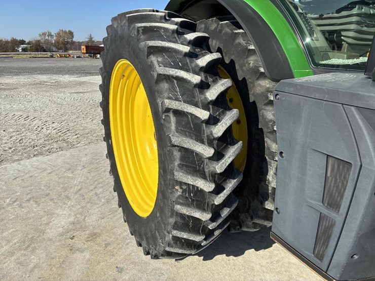 john-deere-8320r-image-55