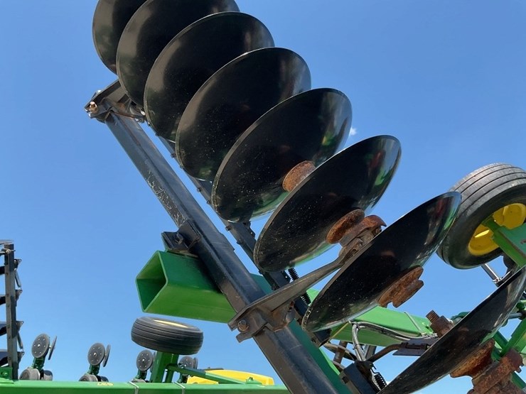 john-deere-637-image-23