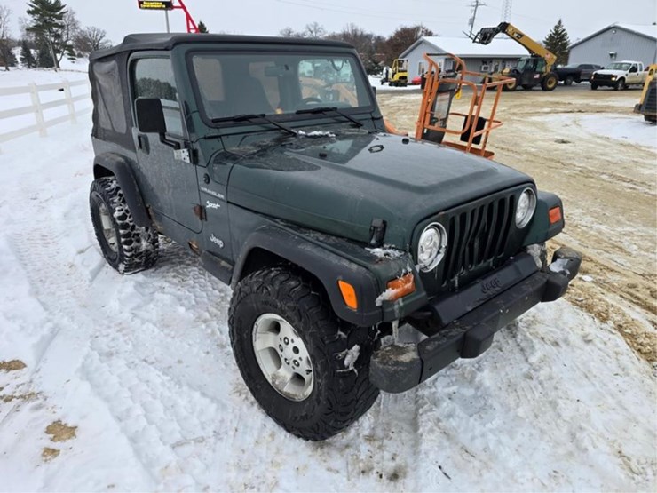 jeep-wrangler-sport-image-8