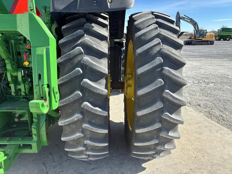 john-deere-8r-340-image-63