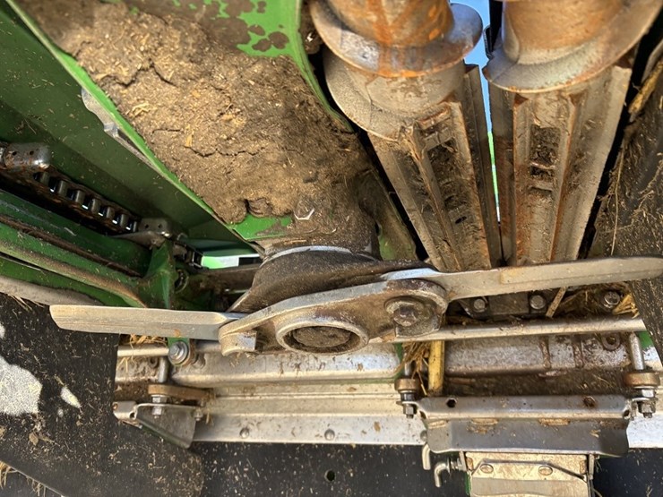 john-deere-c12f-image-38