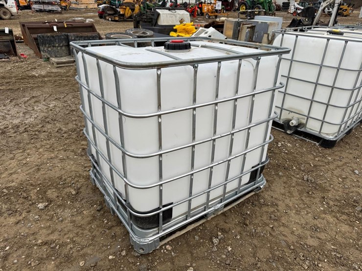 water-tank-tote-image-3