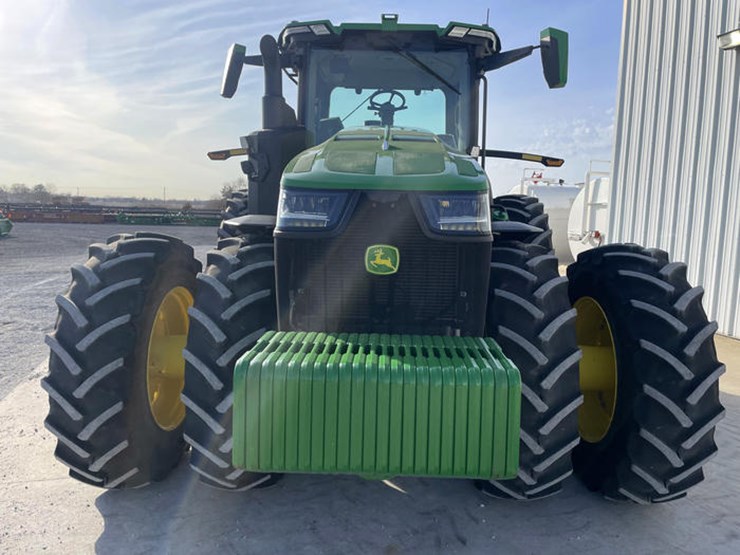 john-deere-8r-370-image-11