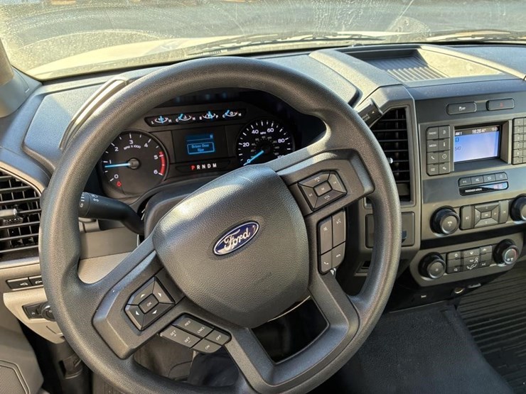 ford-f450-xl-image-14