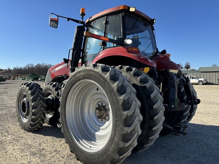 2014-case-ih-340-image-18