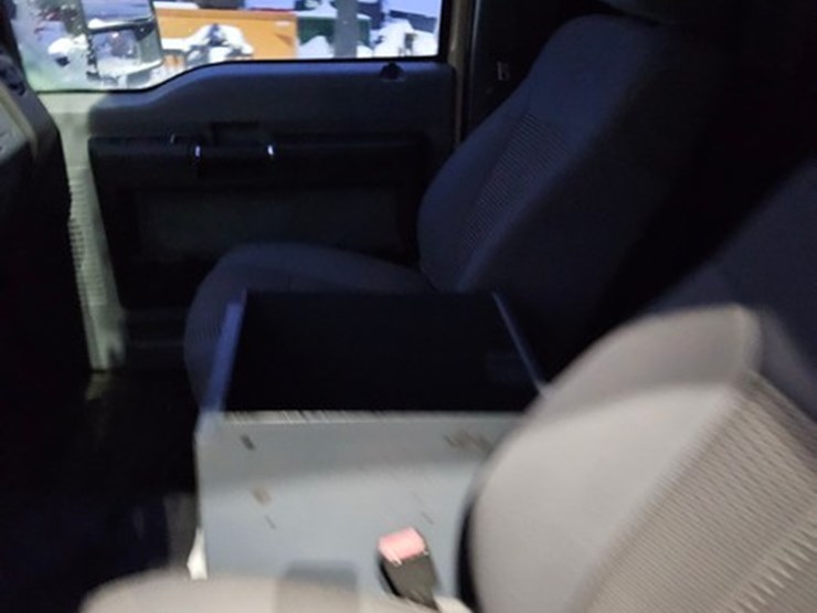 2011-ford-f450-image-13