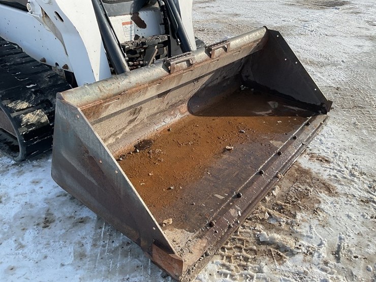 2022-bobcat-t770-image-9