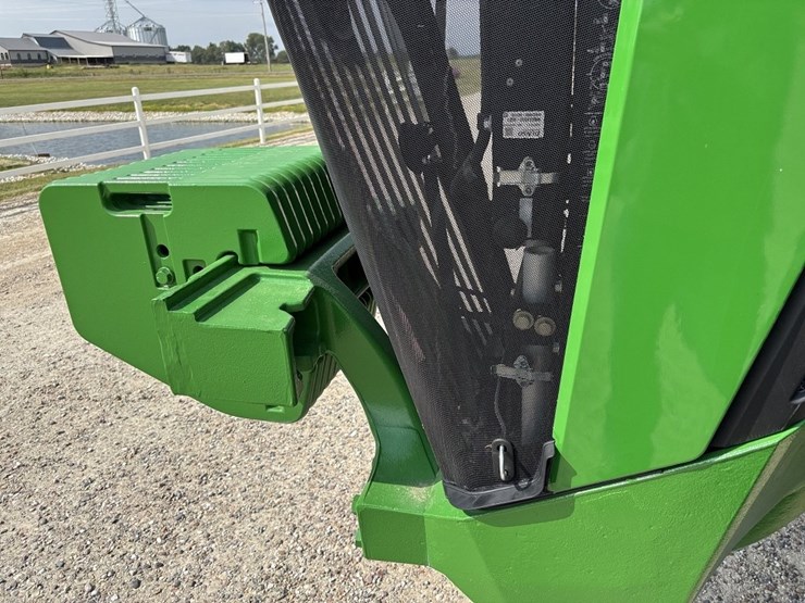 john-deere-8r-250-image-33