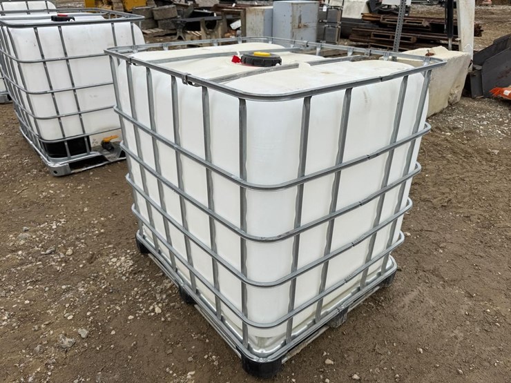 water-tank-tote-image-2