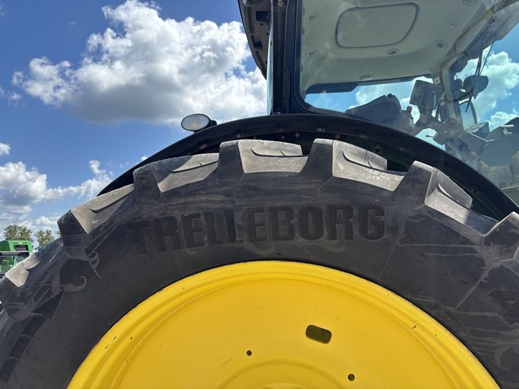 john-deere-7215r-image-18