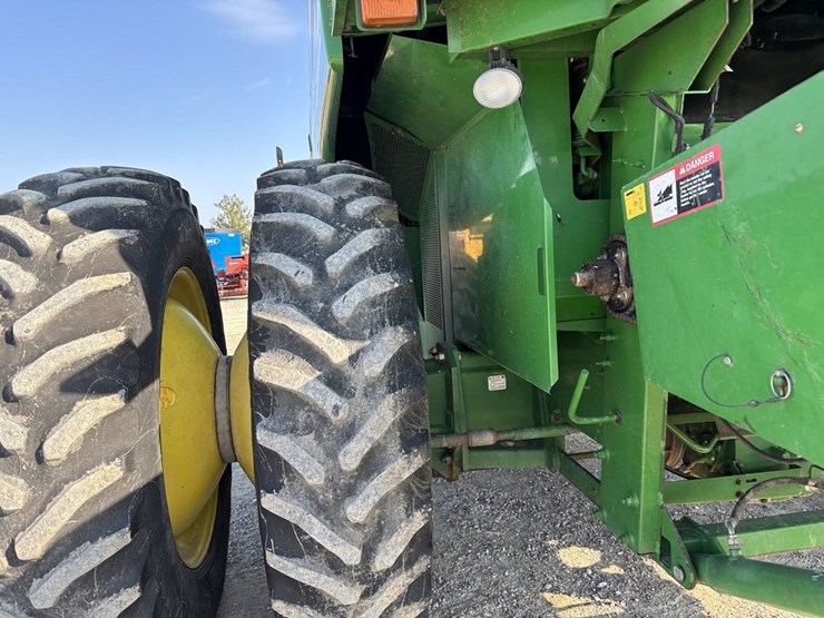 2003-john-deere-2-image-12