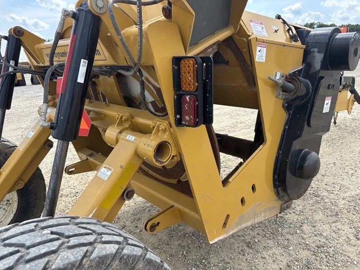 dynamic-wolverine-pull-type-ditcher-image-33