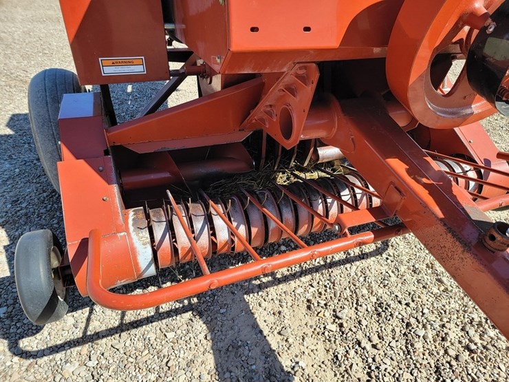 hesston-4550-image-7