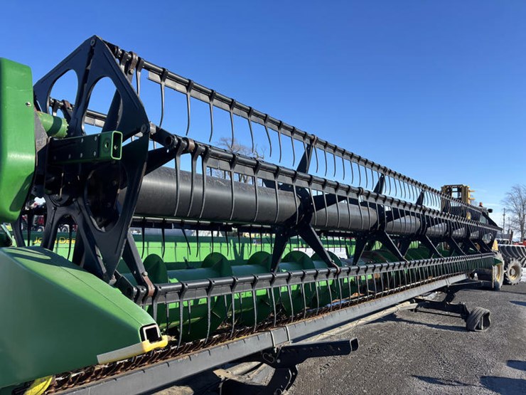 john-deere-630f-image-17