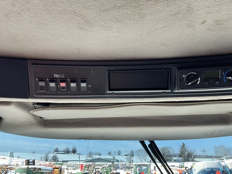 case-ih-5130-image-37