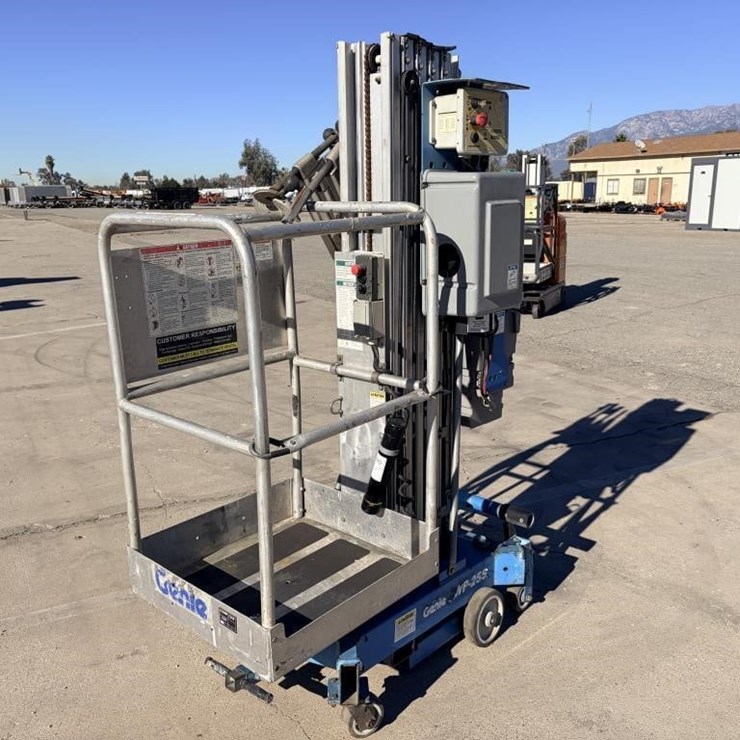 Genie AWP-255 Vertical Mast Lift