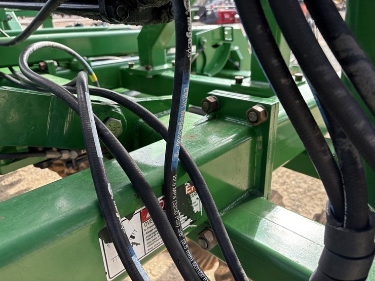 great-plains-4000tm-image-23