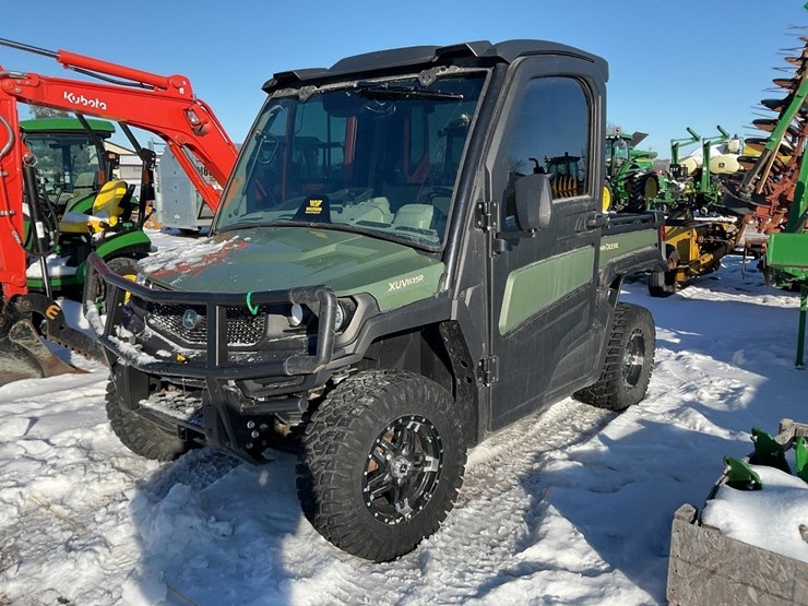john-deere-gator-image-1