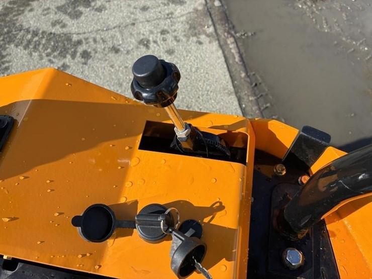 2025-miva-va15-hydraulic-excavator-image-19