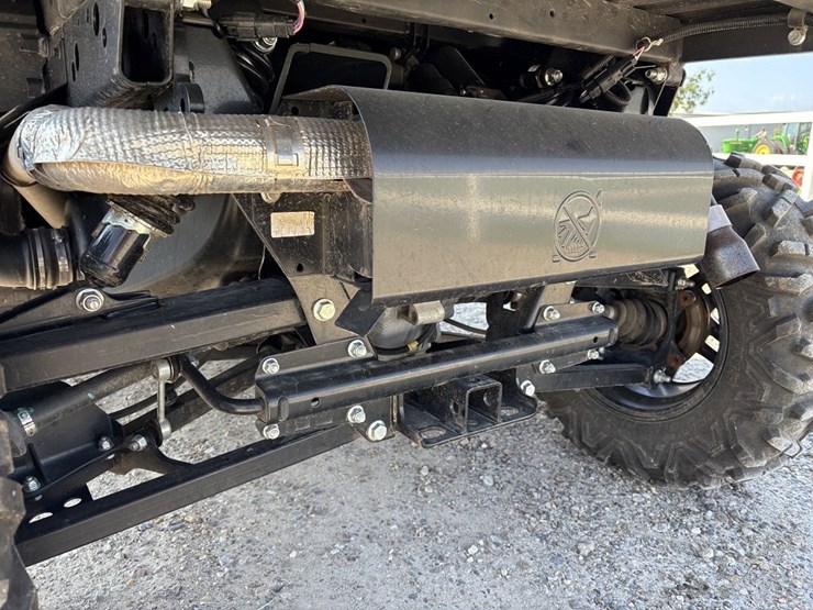 john-deere-gator-image-26