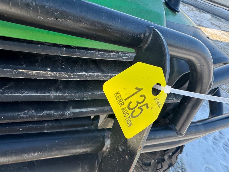 2014-john-deere-gator-image-11