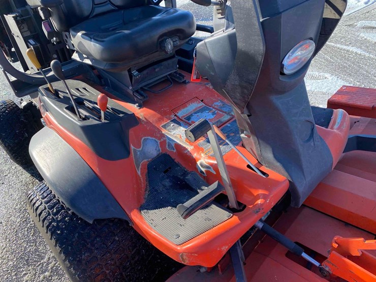 2016-kubota-f3990-image-28