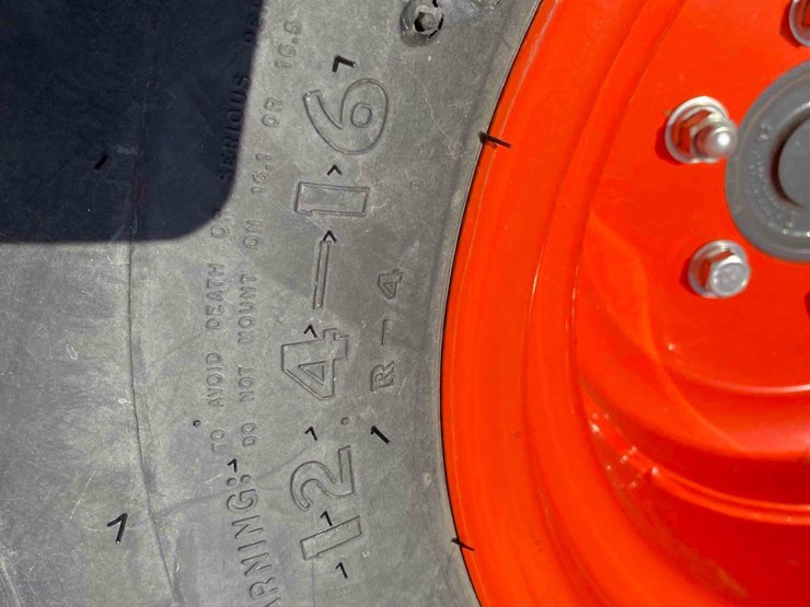 kubota-b3350hsdc-image-53