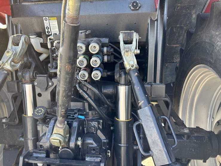 case-ih-maxxum-125-image-23