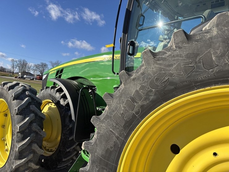 john-deere-8285r-image-31