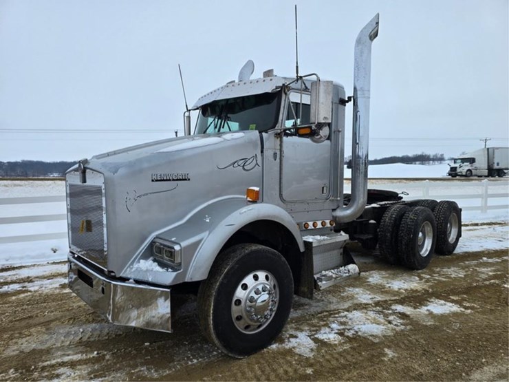 kenworth-t800-image-1