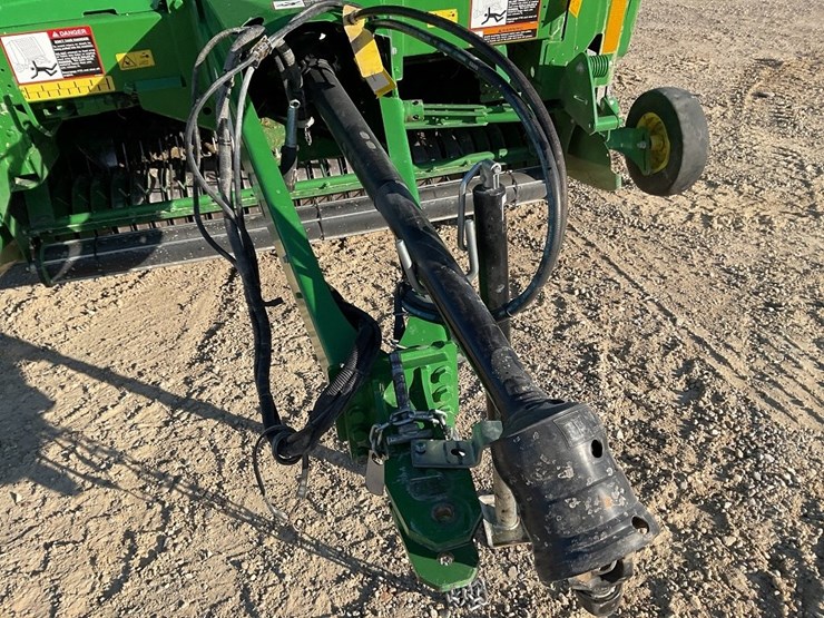 john-deere-560m-image-9