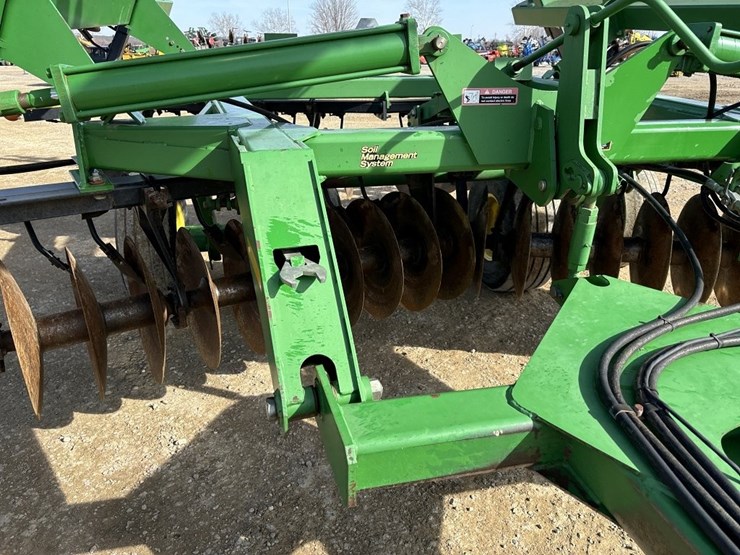 john-deere-637-image-11