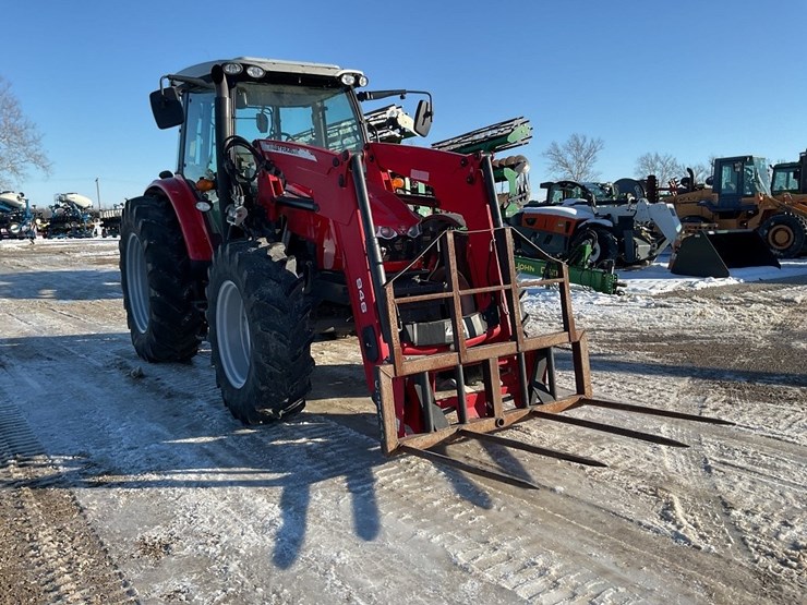 massey-ferguson-5613-image-7