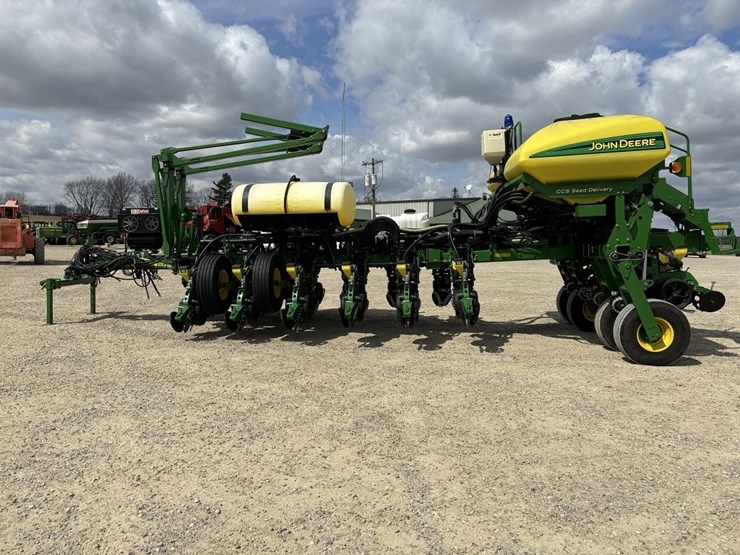 john-deere-1770nt-image-2