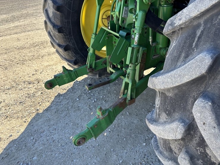 john-deere-6125m-image-22