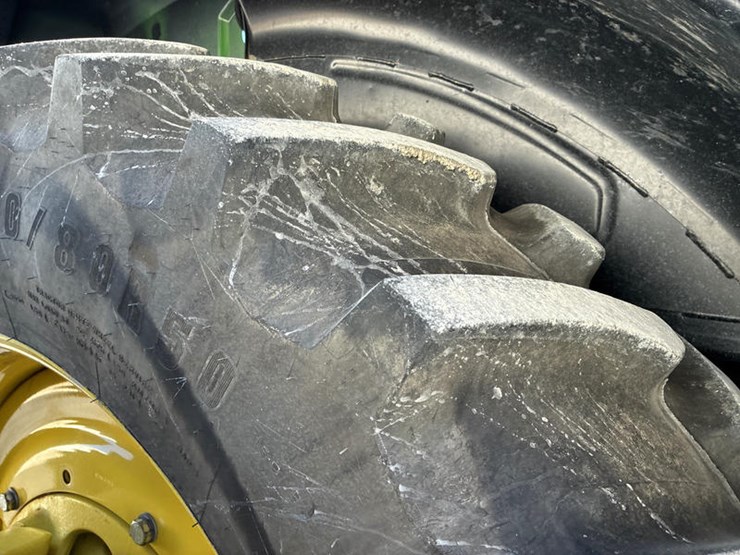 john-deere-8r-370-image-66