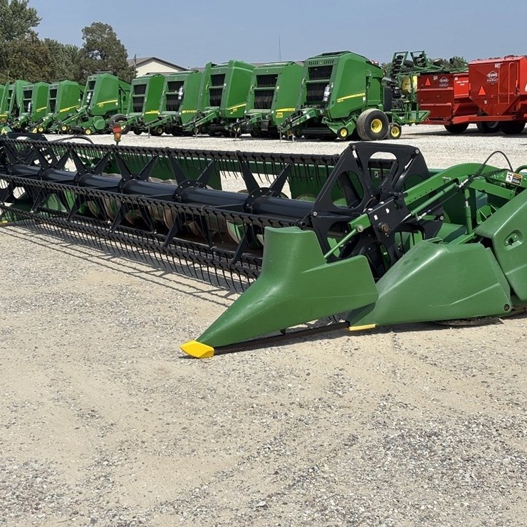 2008 JOHN DEERE 630F