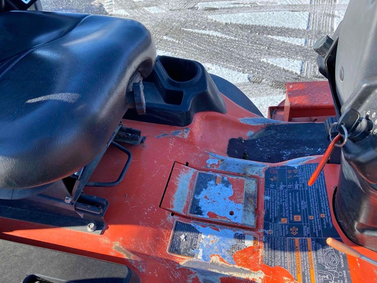 2016-kubota-f3990-image-29