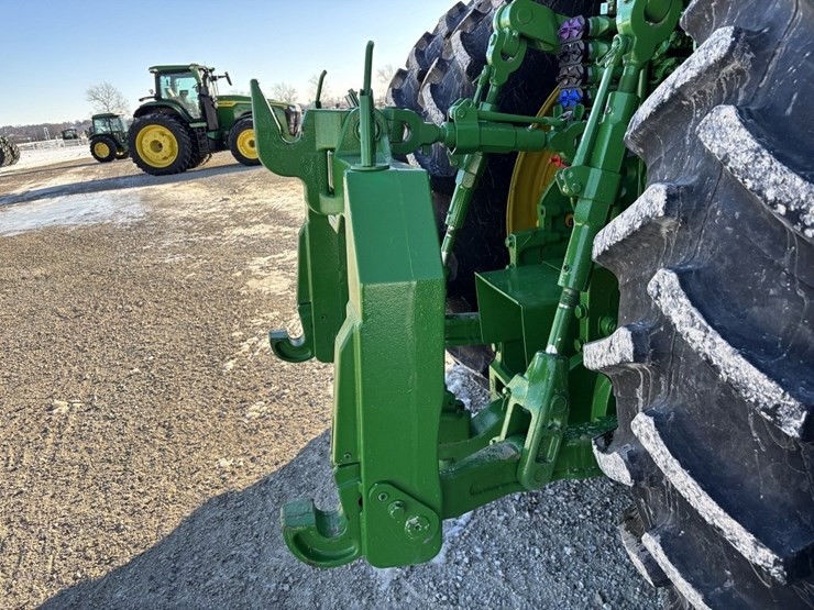 john-deere-8r-410-image-22