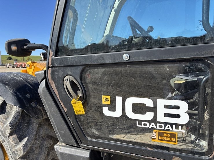 jcb-536-60-agri-image-25