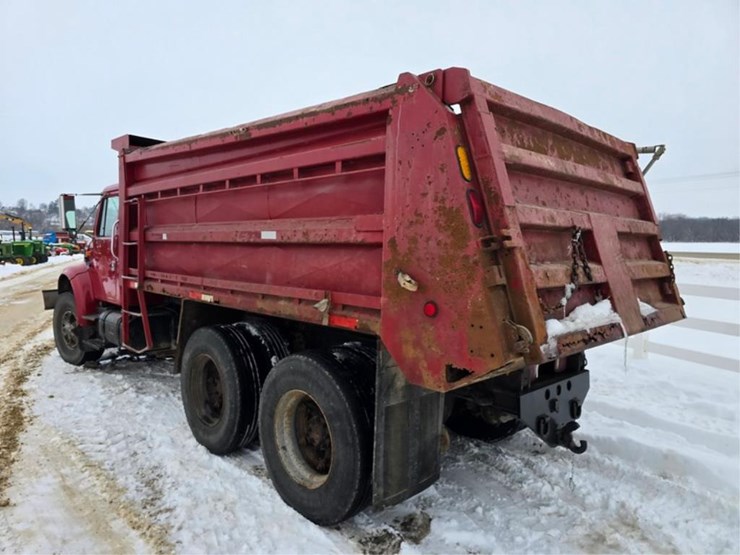 international-4900-image-3