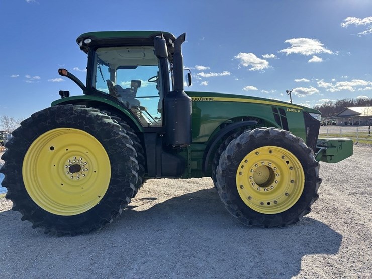 john-deere-8285r-image-6