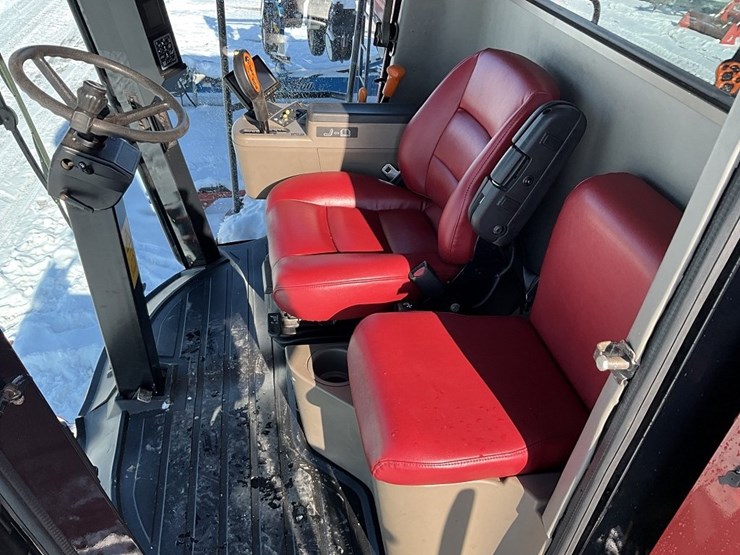 case-ih-5130-image-34