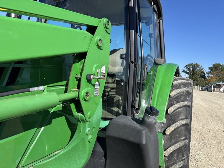 john-deere-6125m-image-37