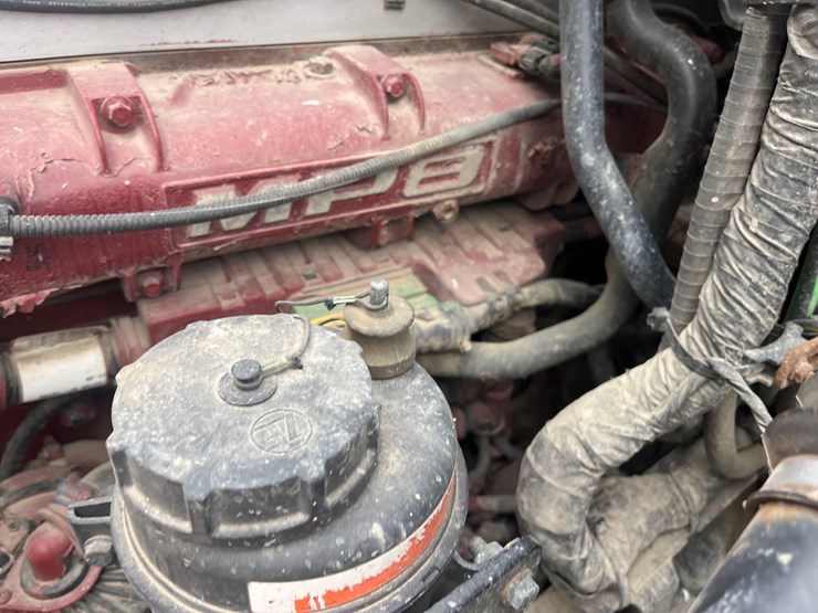 2014-mack-cxu613-semi-image-36