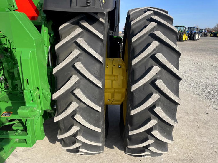 john-deere-8r-370-image-67