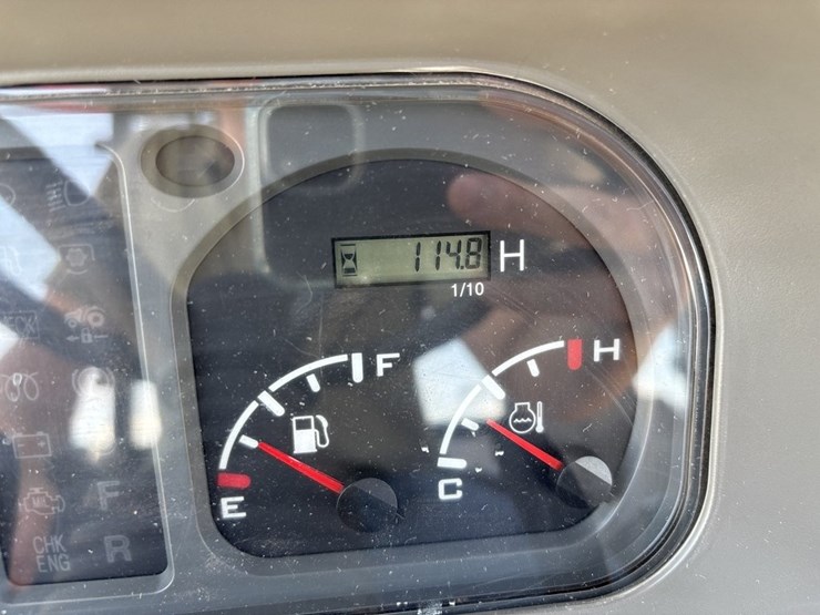 mahindra-2555-image-30