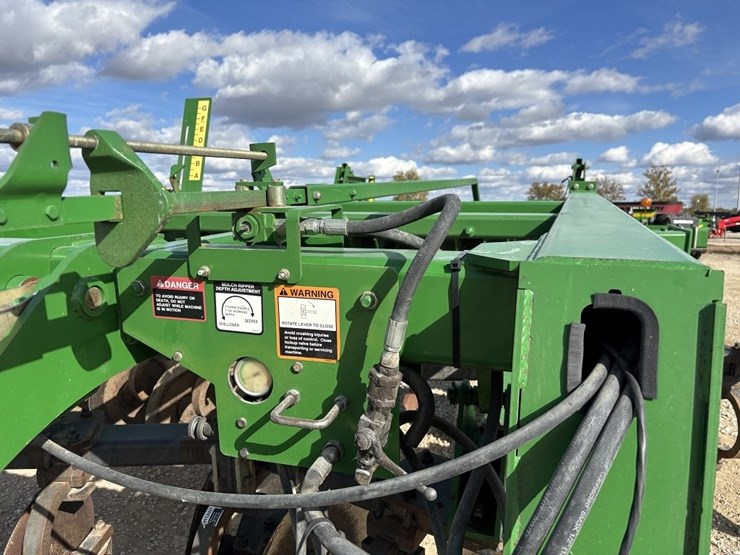 case-ih-8230-image-79